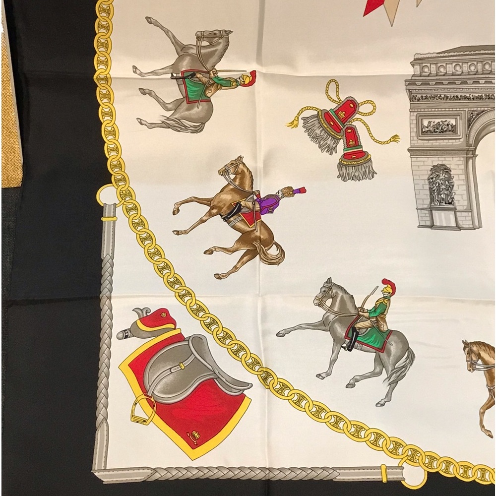 CELINE Silk Scarf in Box 😍🔥🐴 - Picture 14 of 17